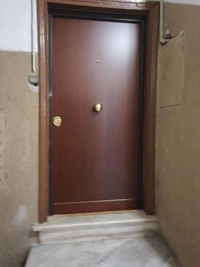 Casa Vacanza Colosseo Whole Holiday Home Apartment Da Pamino & Priscilla Rome Extérieur photo